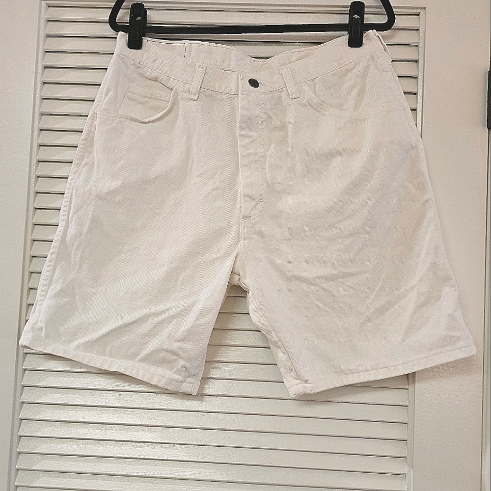 Wrangler - (Plus Size) White 100% Cotton High-Rise Denim Shorts With Pockets